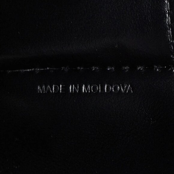 Burberry Black Grained Leather TB Compact Lark Wallet - Picture 7 of 9